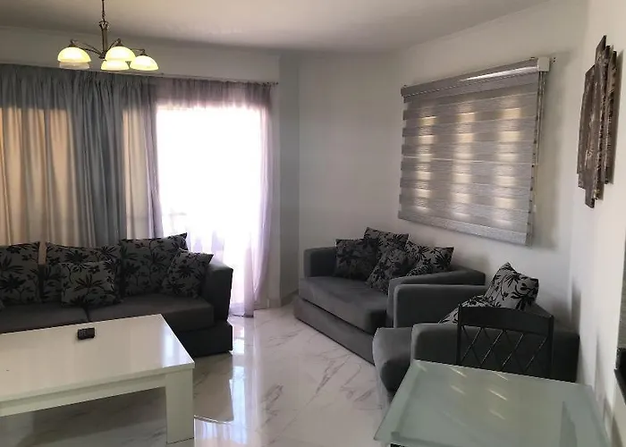 Regency Towers Appartement *