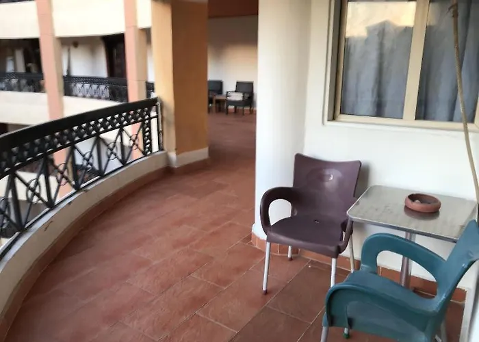 Regency Towers Appartement