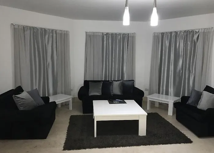 Regency Towers Appartement