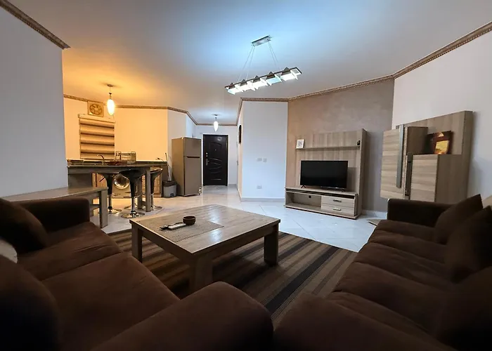 Regency Towers Appartement